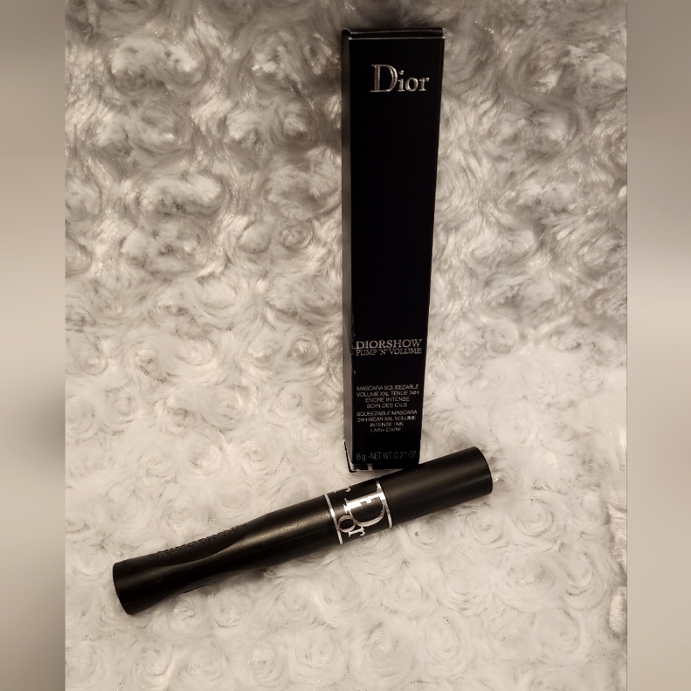 Diorshow Pump N Volume 090 Black